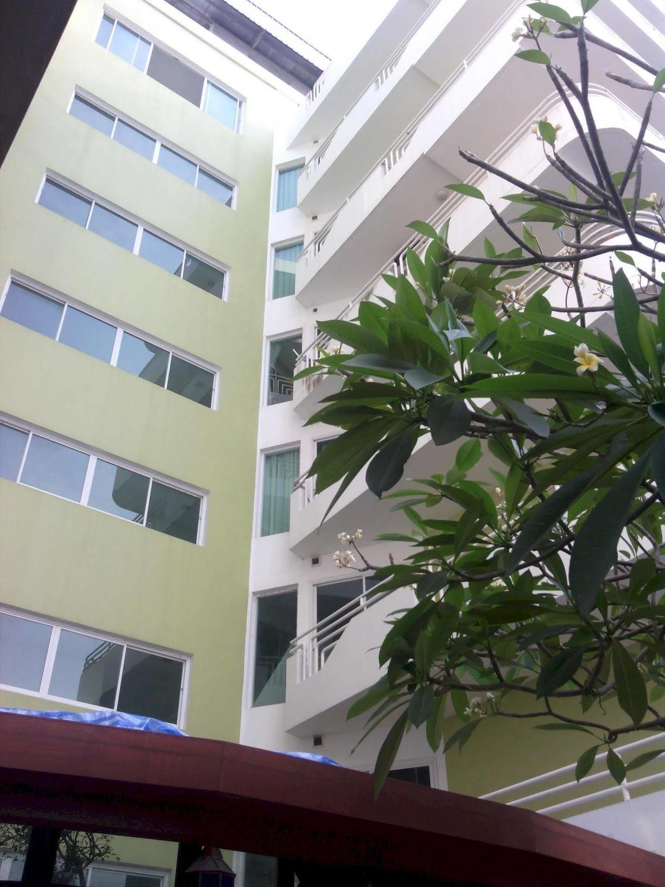 Daisy Residence Jomtien Beach Eksteriør billede