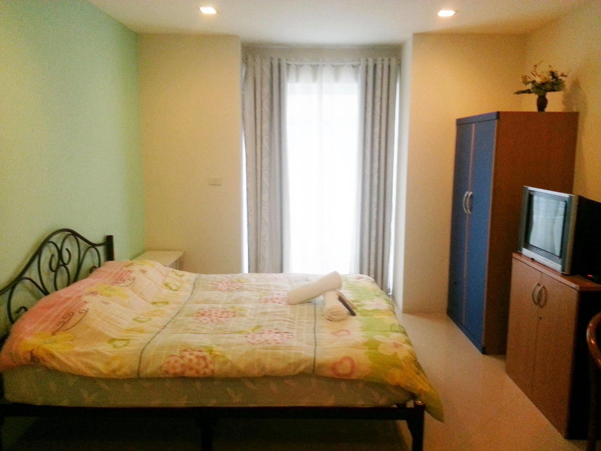 Daisy Residence Jomtien Beach Eksteriør billede