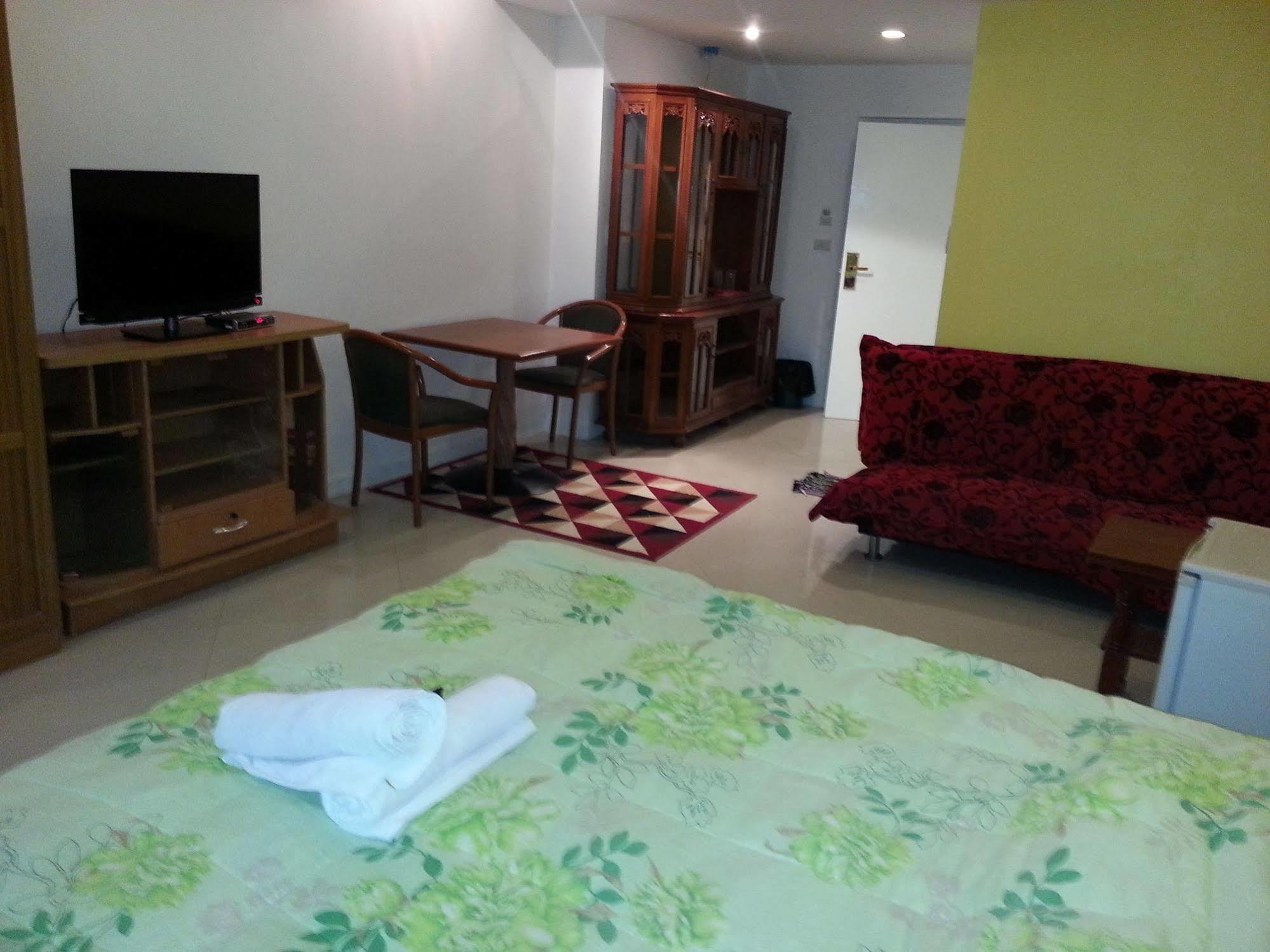 Daisy Residence Jomtien Beach Eksteriør billede